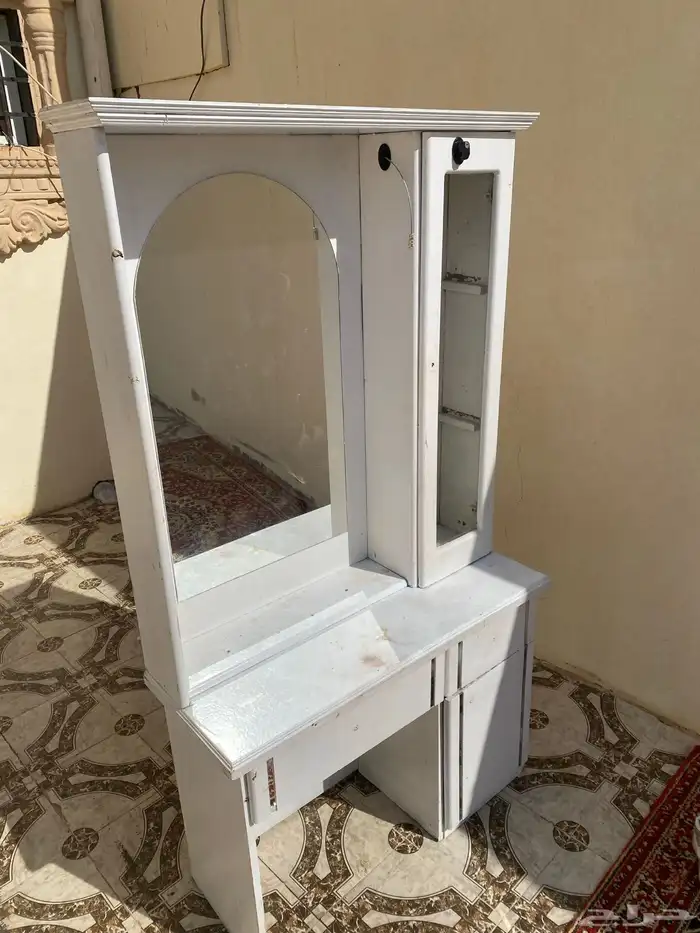 للبيع تسريحه وفرشه 0