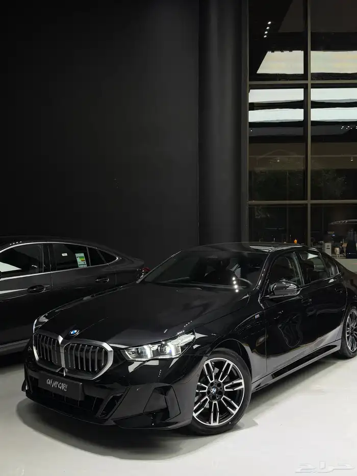 BMW 520 2024 كت ام بحالة الوكالة 1