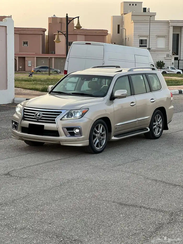 لكزس LX570 2014 فل ( بريمي ) 0