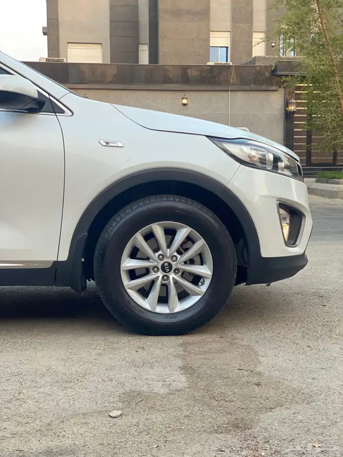 سورنتو 2017 نظيف جدا 7