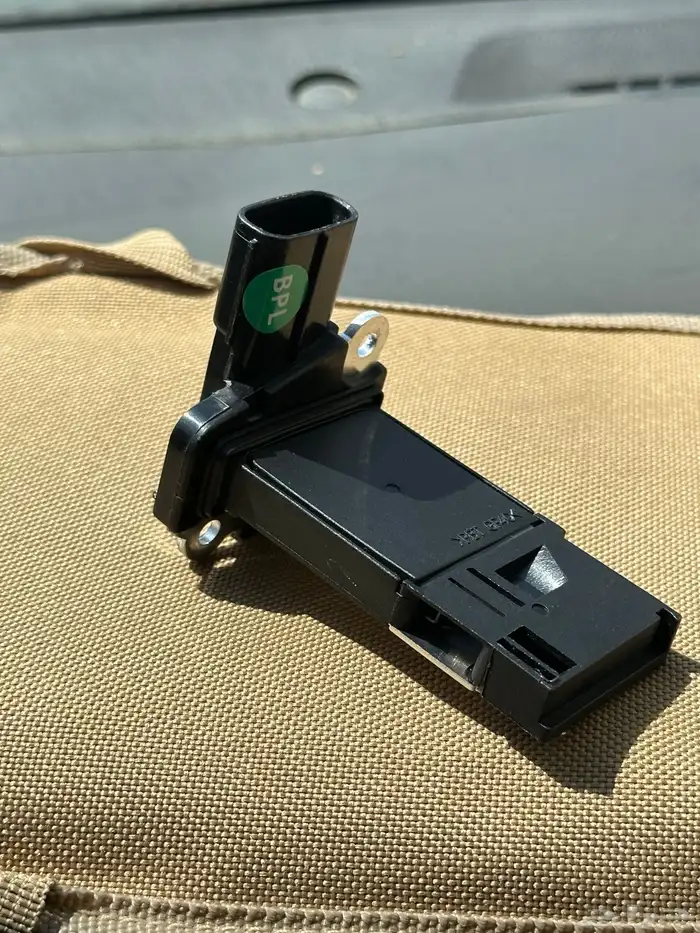 حساس هواء يركب على اغلب السيارات 3