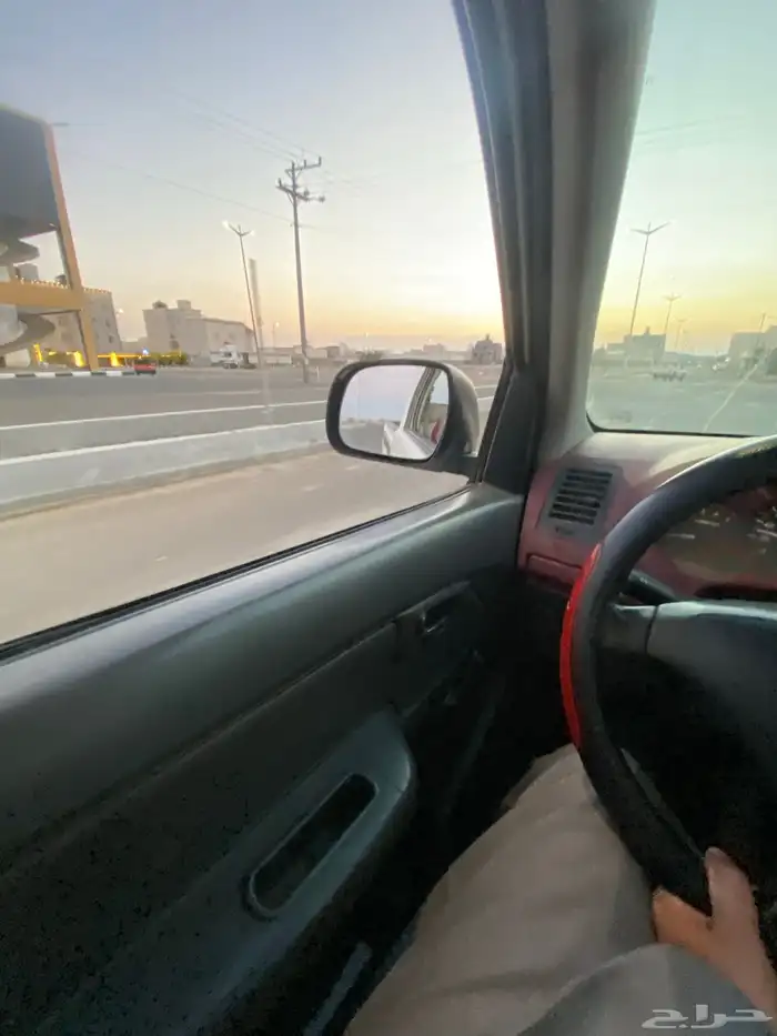 هايلوكس غمار 2013 نظيف 5