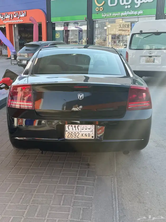 دودج تشارجر. 2006 نظيف 3