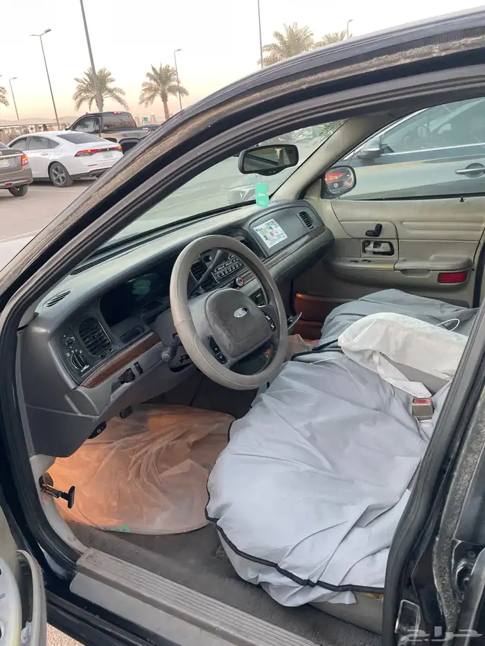 فورد فكتوريا 2001 LX وارد الدوحة 19