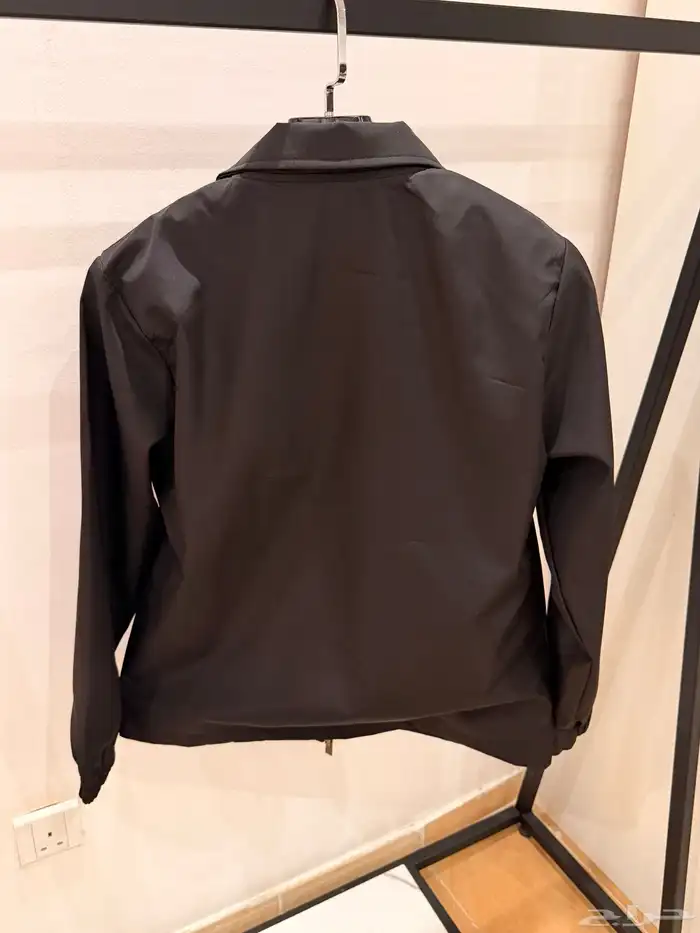 أفخم جاكيتات من أرقى الماركات العالمية 30