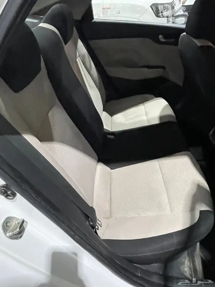 للبيع اكسنت 2019 34