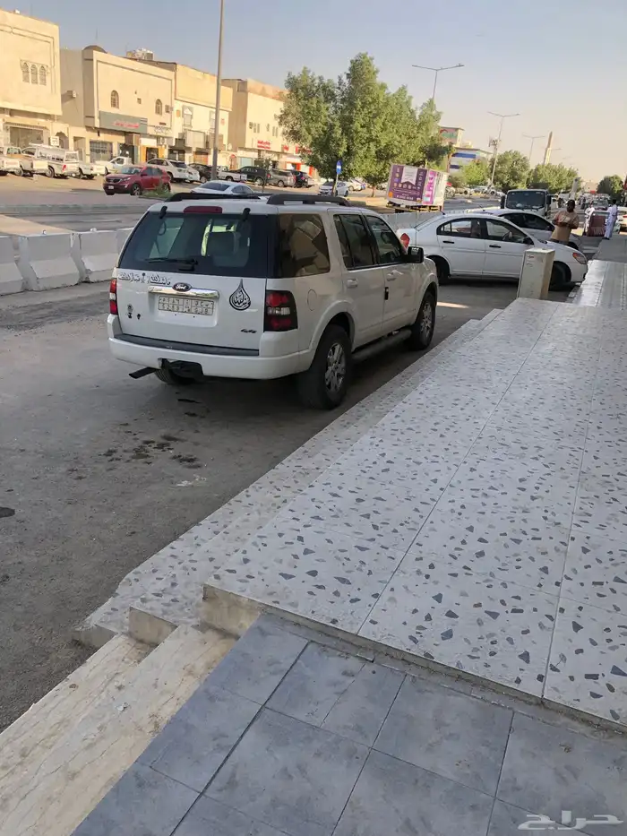 اكسبلورر موديل 2010 8