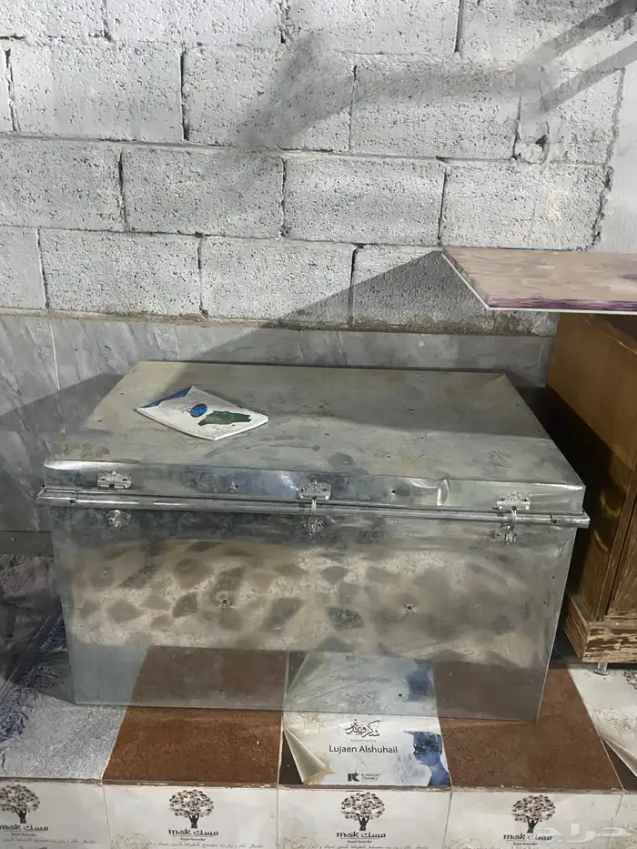 صندوق شحن حديد 0