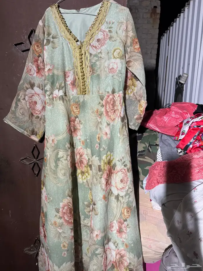 جلابيات وعبايات مستعمل نضيف 23