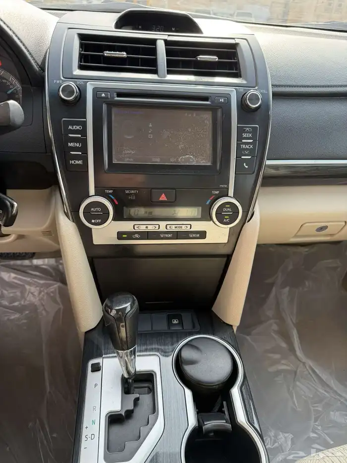 كامري 2016 فل كامل GLX فضي 23