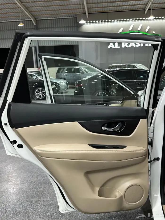 اكس تريل 2021 نص فل دبل 7 مقاعد معرض(عبيد الرشيدي) 34