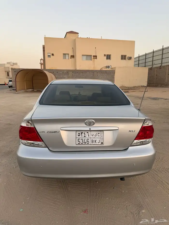 للبيع كامري 2004 3