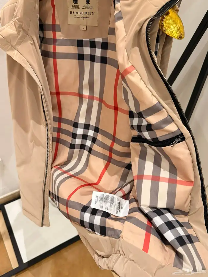 أفخم جاكيتات من أرقى الماركات العالمية 39