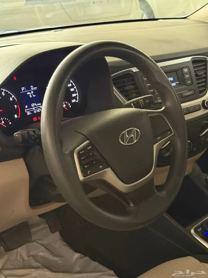 اكسنت 2020 فضي محرك كبير 1.6 معرض(عبيد الرشيدي) 5