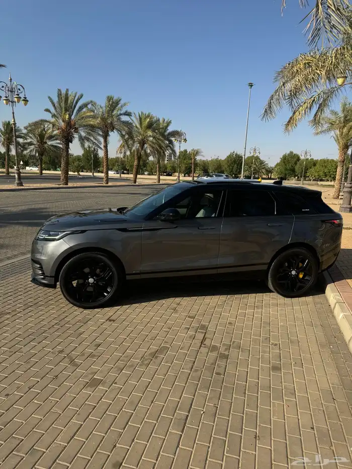 رنج روفر فيلار R Daynamic 9