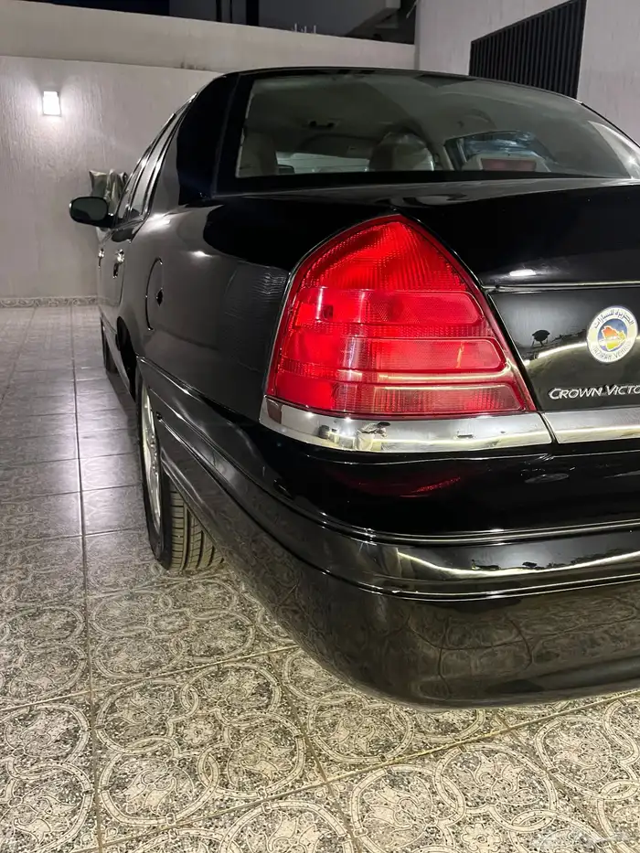 فورد فكتوريا سعودي 2011 5