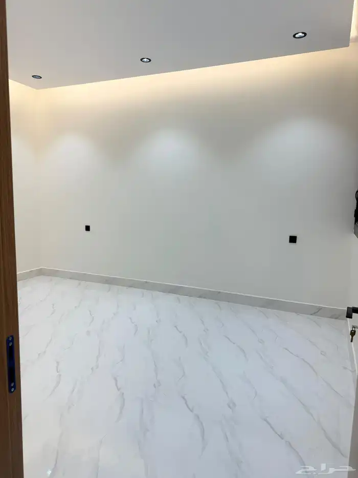 شقق VIP جديدة 4 وصالة راكب مكيفات ومطبخ بحي السعادة للايجار 13