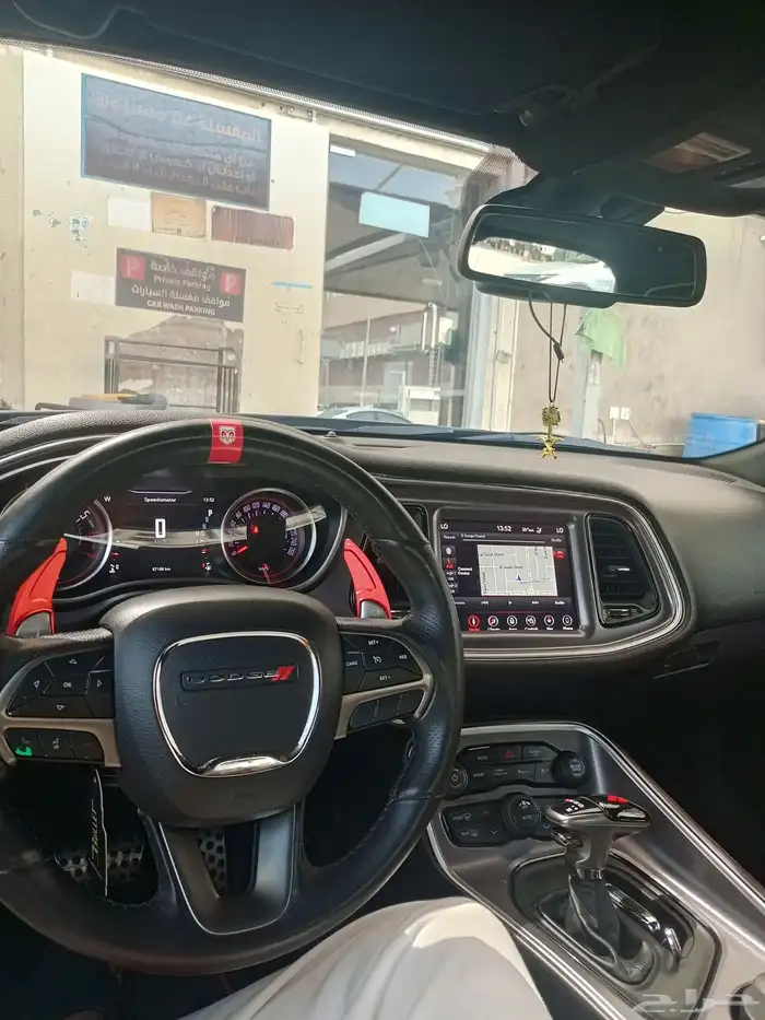 Dodge Challenger V8 5.7L HEMI   375 HP 1