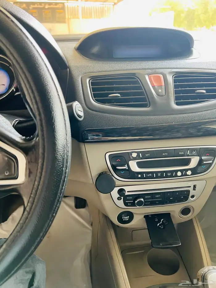 رينو فلوانسي 2015 5