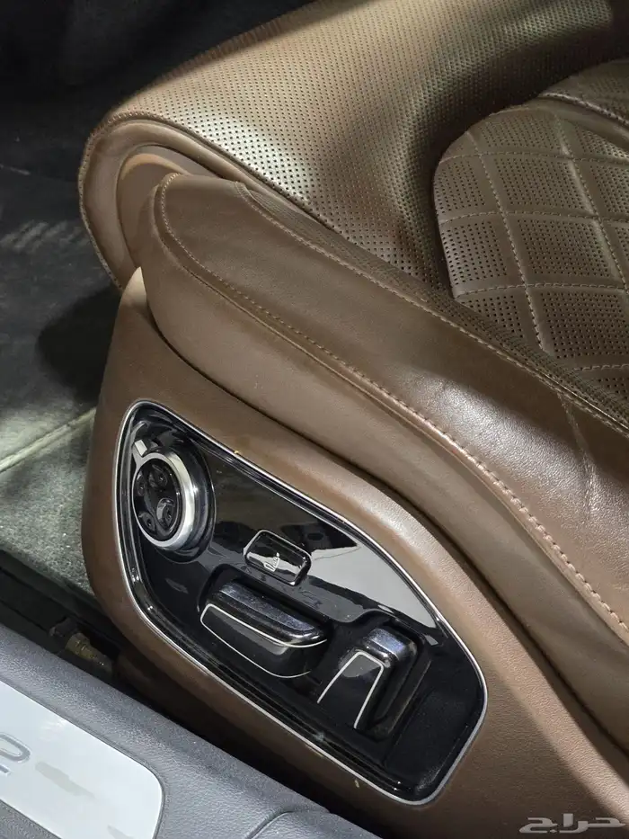 اودي A8-L موديل 2014 بحاله ممتازه 23