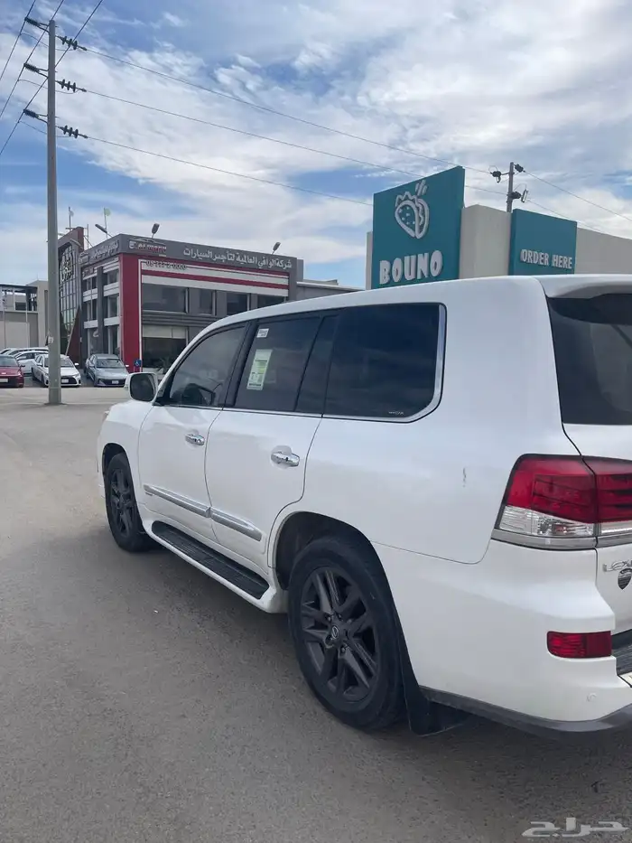 جيب لكزس نظيف 12