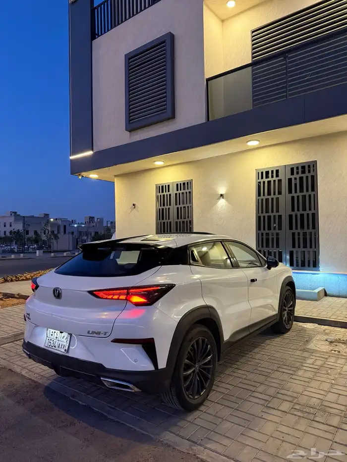 شانجان يوني تي 2023 ممشى قليل 5