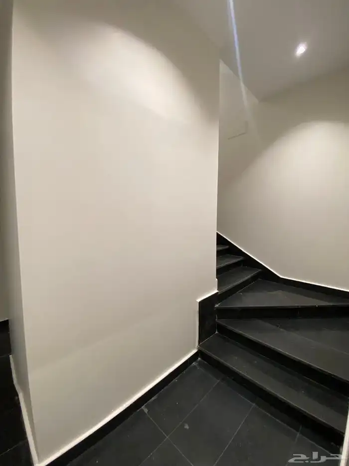 فلل جديدة دورين وملحق نظام شقق تشطيبات فاخرة 10