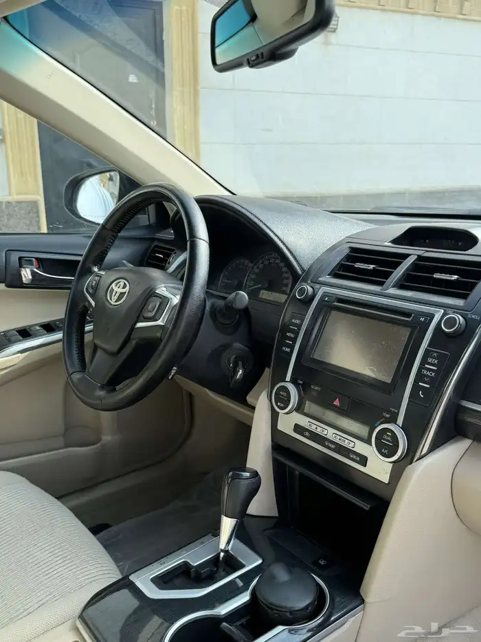 كامري 2016 فل كامل GLX فضي 40