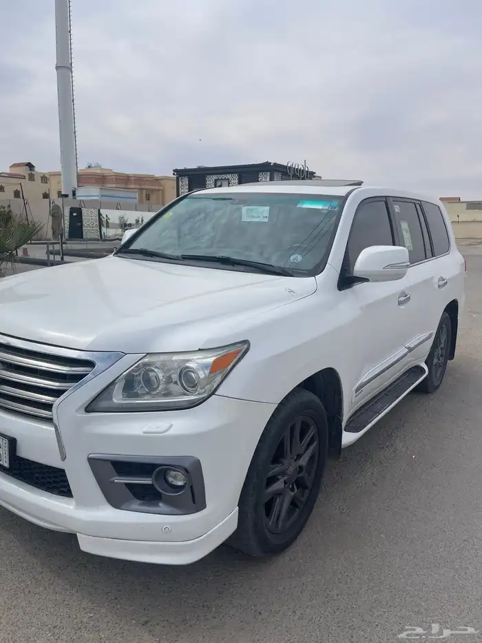 جيب لكزس نظيف 6