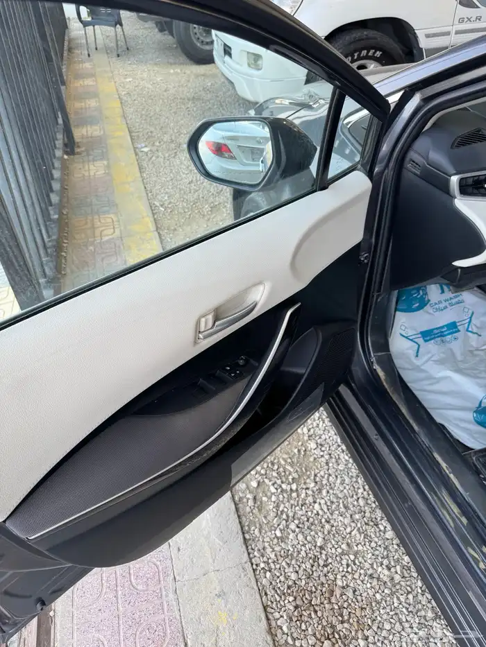 للبيع كورولا 2024 سعودي فل كامل عداد 45 الف 12