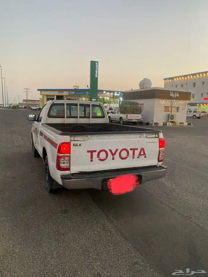 هايلوكس غمار 2013 نظيف 1