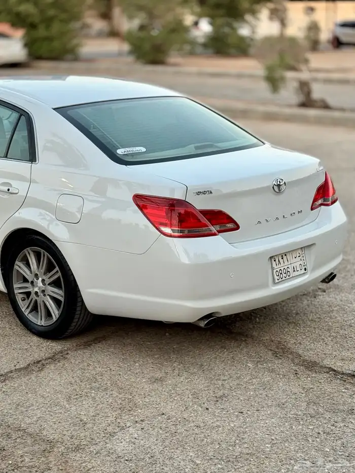 للبيع تويوتا افالون 2007 ((نظيف)) 13