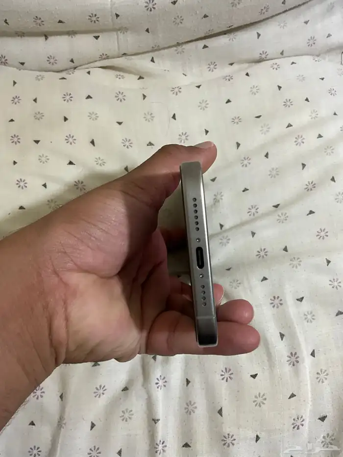 iPhone 15 pro max 100 بطاريه 3 7