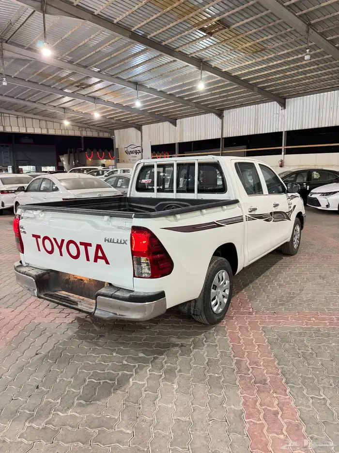 تويوتا هايلوكس GL ديزل غمارتين 2025 2