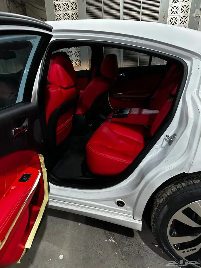 للبيع مراتب تشارجر 2011 الى 2014 5