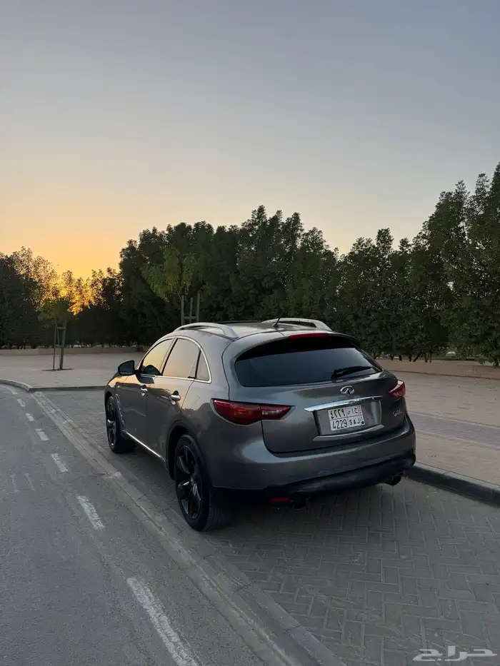 انفينتي qx70 2016 5