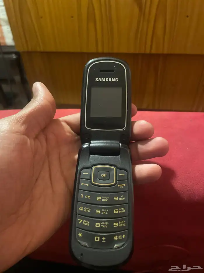سامسونج جميل من الزمن القديم وبحالة جيدة جدا 0
