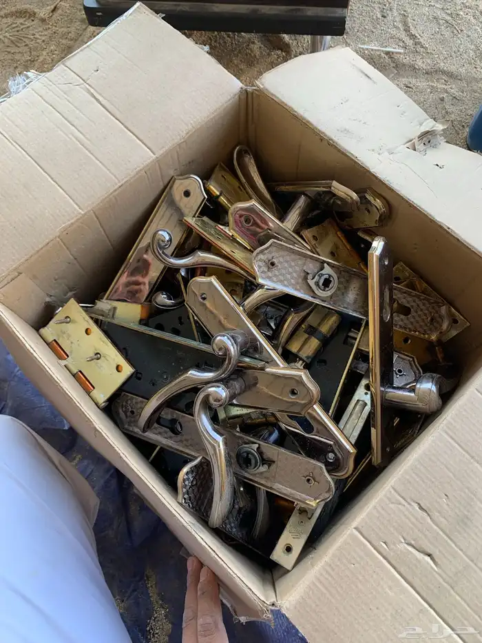 اثاث وتركيبات ومساند مستعمله للبيع 10