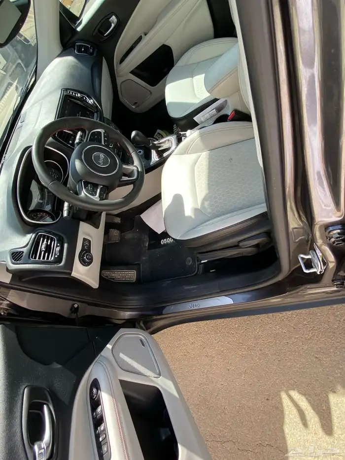 جيب كومباس 2021 14