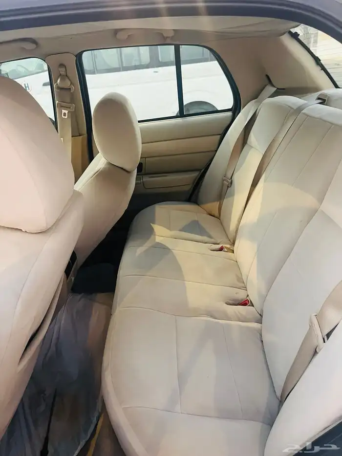 للبيع فورد كراون فكتوريا 2012 6