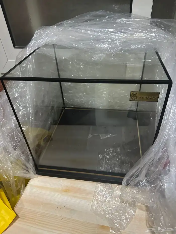 صندوق اكريلك للهدايا 0