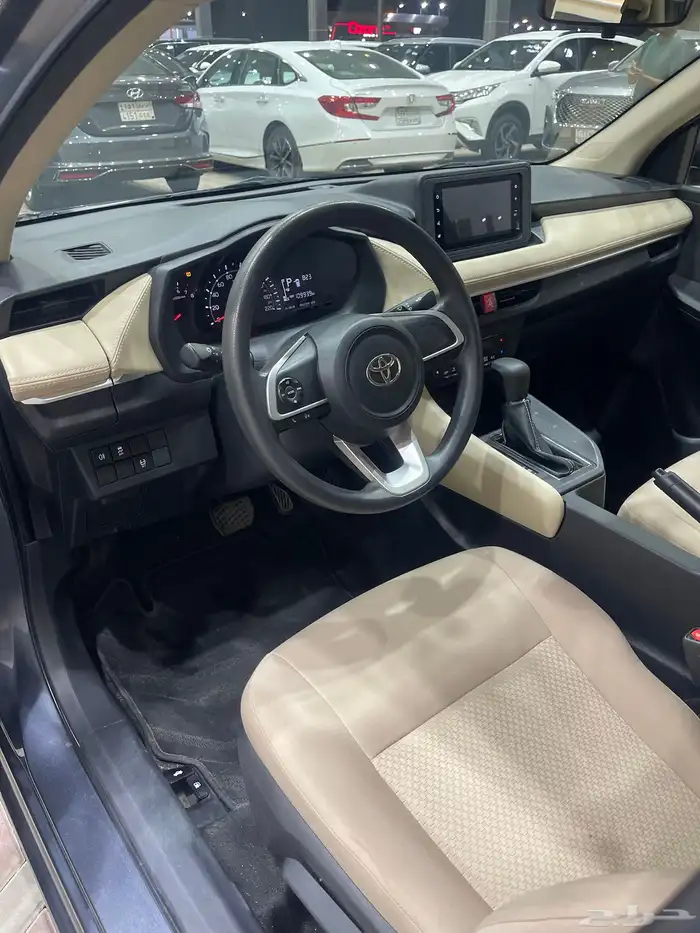 تويوتا يارس Y ستاندر موديل2023 6