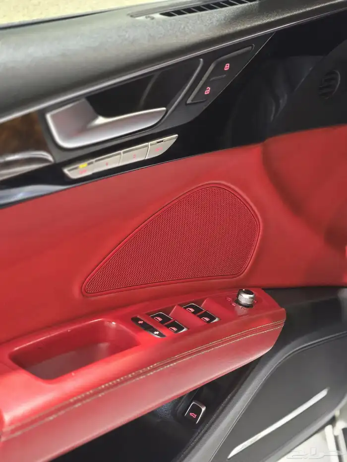 اودي A8-L موديل 2015 بحالة ممتازة 19