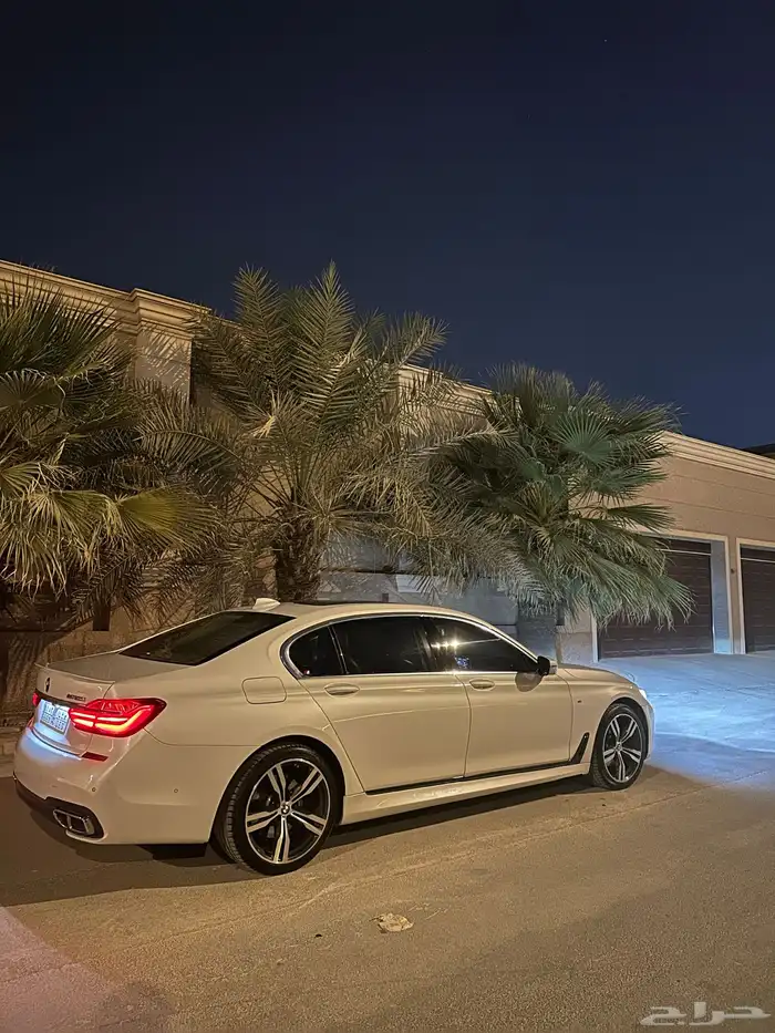 bmw 740li M بحالة الوكالة 10