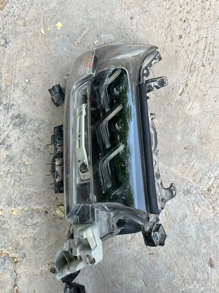 شبك وأنوار لاند كروزر (2016   2019) 6