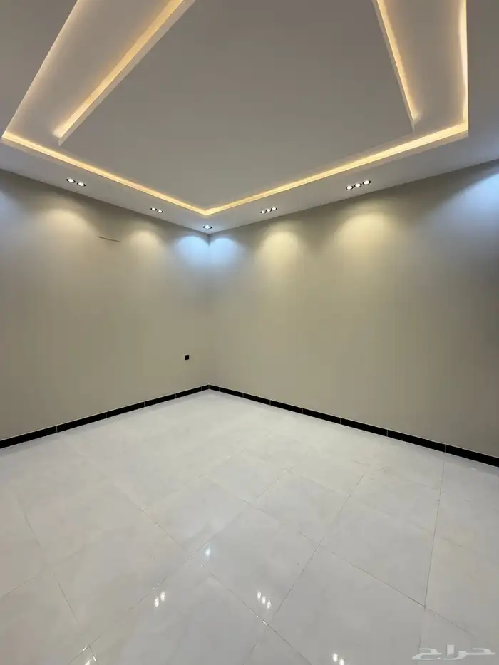 للبيع ارواف علوية وادوار أرضية حى الموسى موقع مميز 21