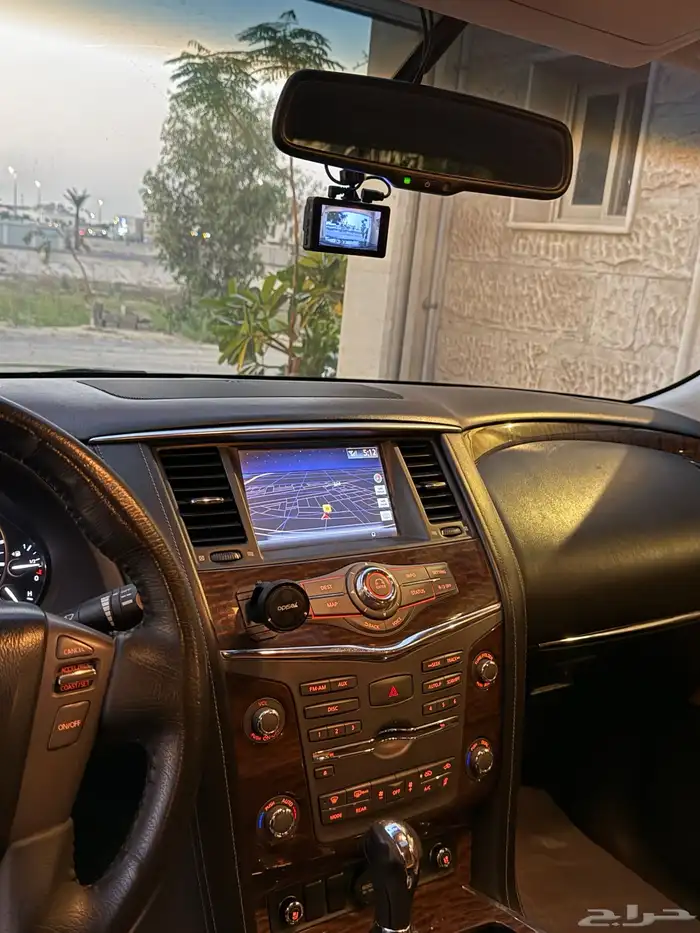 نيسان باترول بلاتينيوم 12