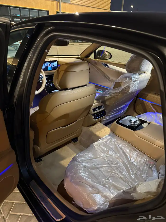 جينسس G80 2025 12