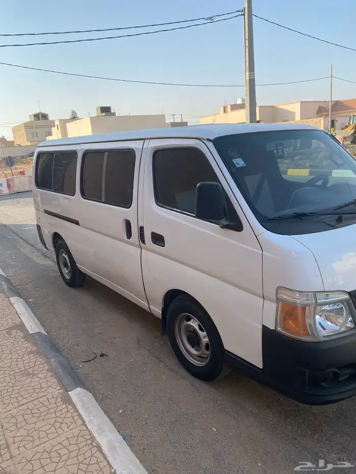 للبيع باص نظيف 0