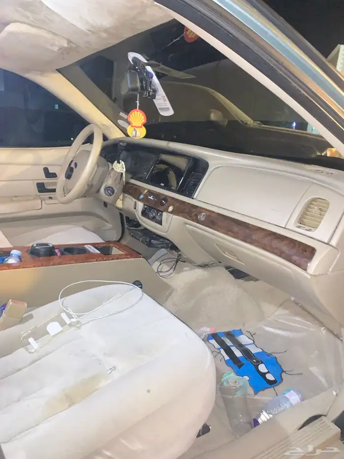 فورد كراون فكتوريا 2006 10